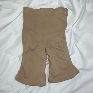 SKIMS seamless sculp mid thigh